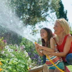 B&M Hozelock Superhoze 30m -Outdoor Garden Store 338032 hozelock 30m expanding superhoze 2